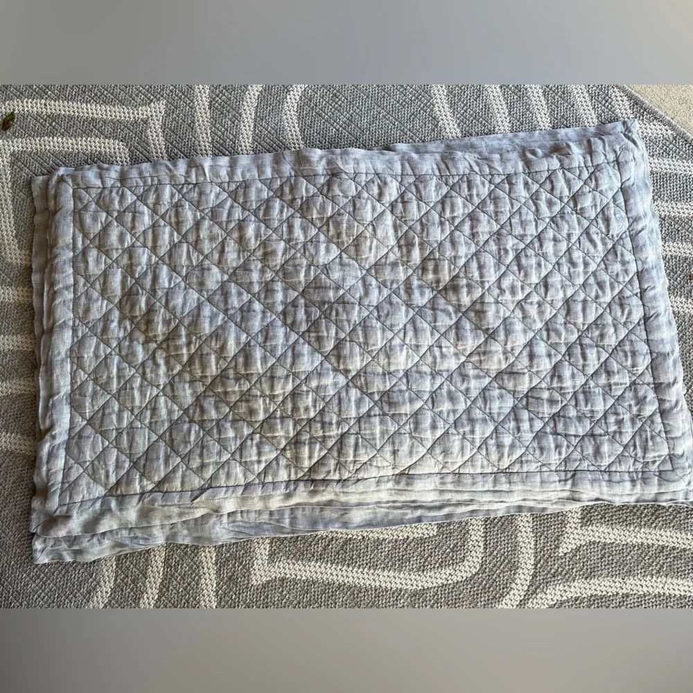 2x Pottery Barn Belgian flax linen diamond quilted king covers set of 2 gray